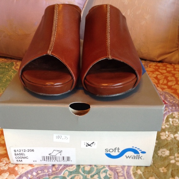 SOFT WALK Basel Cognac Sandals🌻 - Picture 2 of 7